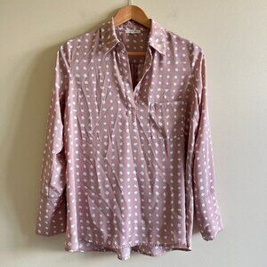 PLEIONE Dot Pleated Back Taupe Chiffon Hi-Lo‎ Blouse Top Size S Split Neck